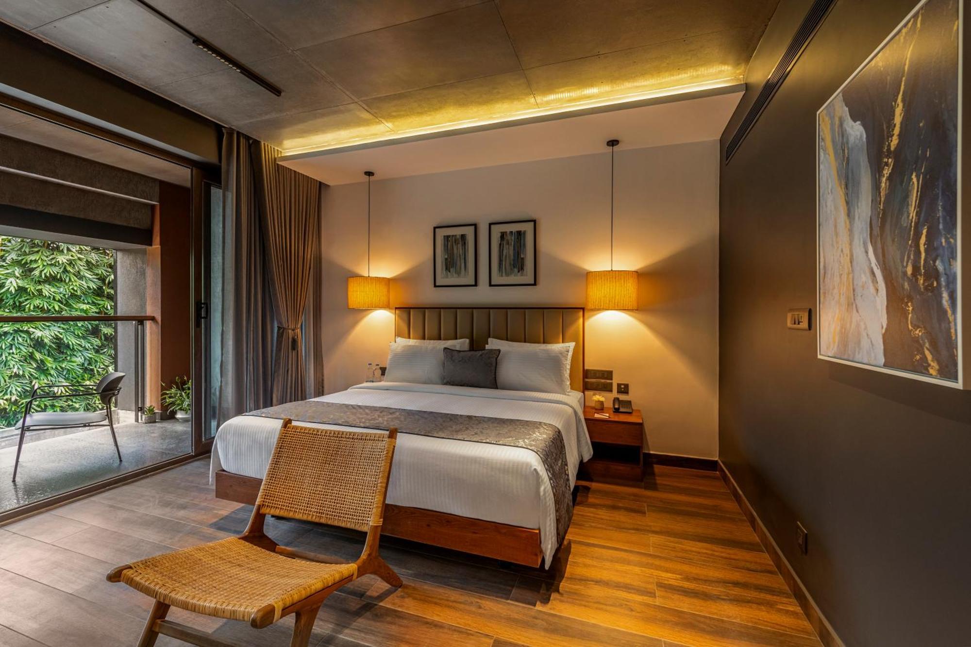 Hotel Sterling Athirappilly Kallana Exterior foto