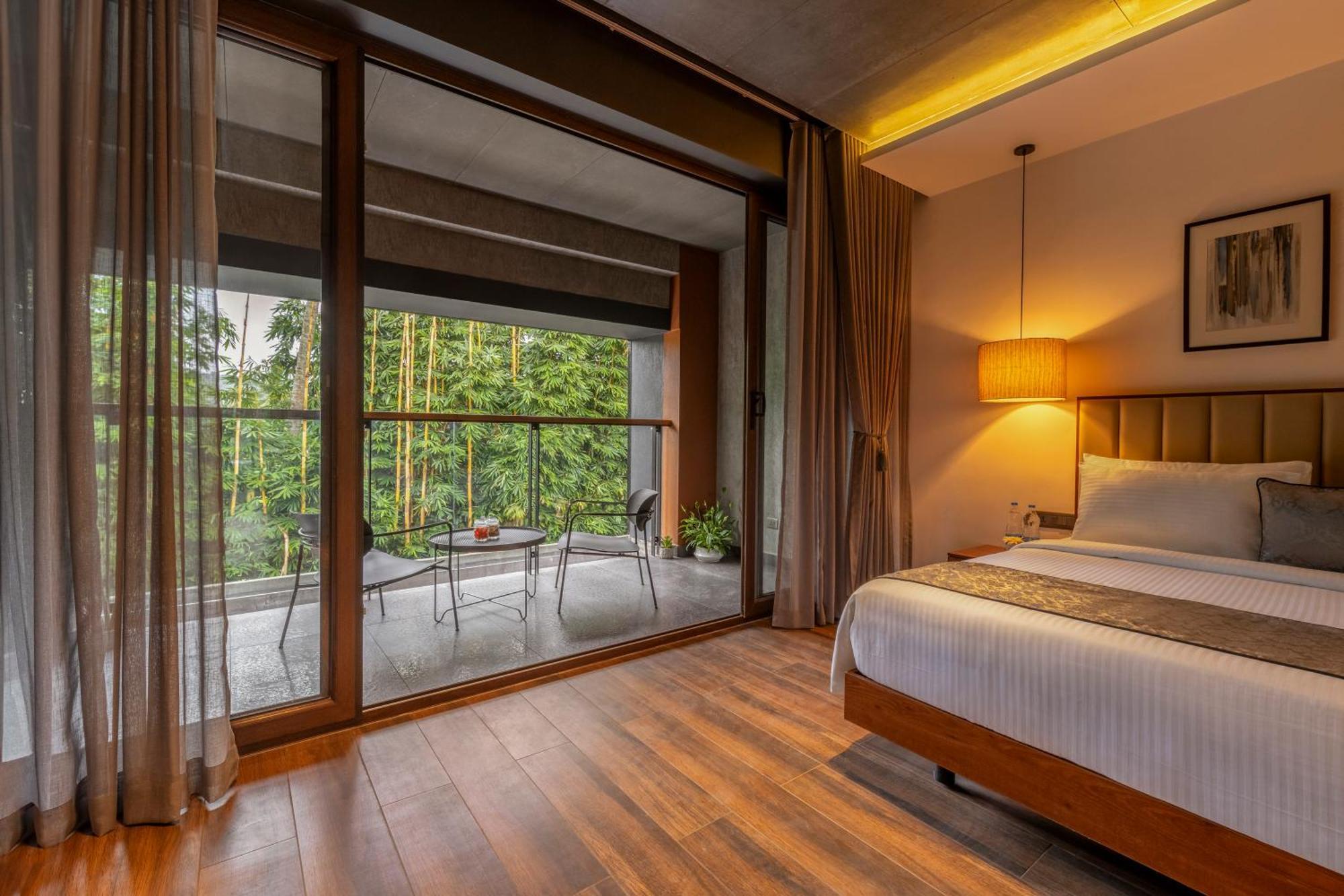 Hotel Sterling Athirappilly Kallana Exterior foto
